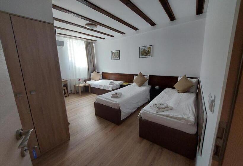 Nocleg ze śniadaniem Confort Inn