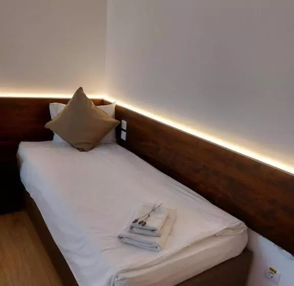 Aamiaismajoitus (B&B) Confort Inn