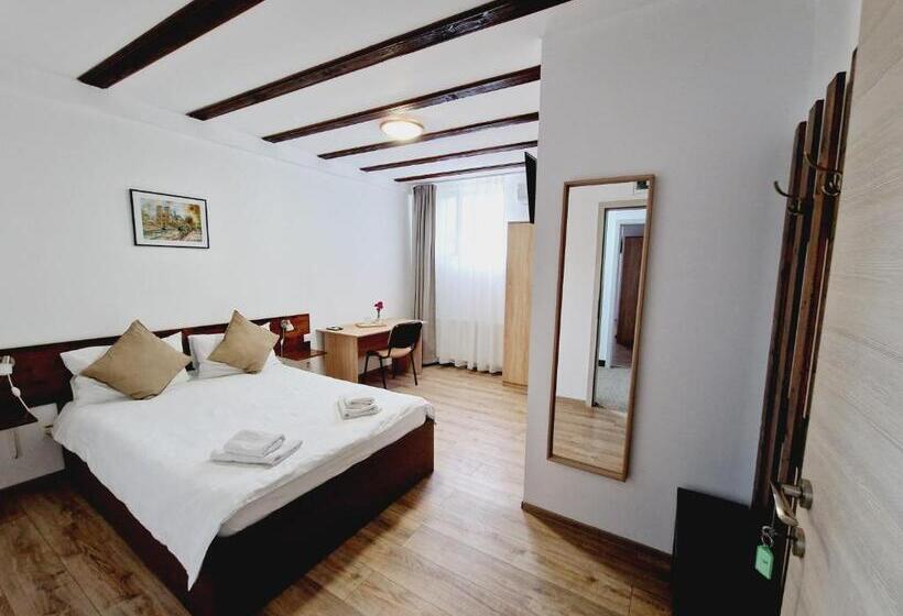 Nocleg ze śniadaniem Confort Inn