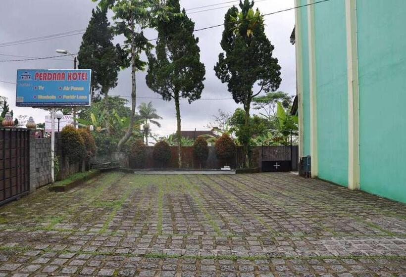 فندق Reddoorz Near Lokawisata Baturaden