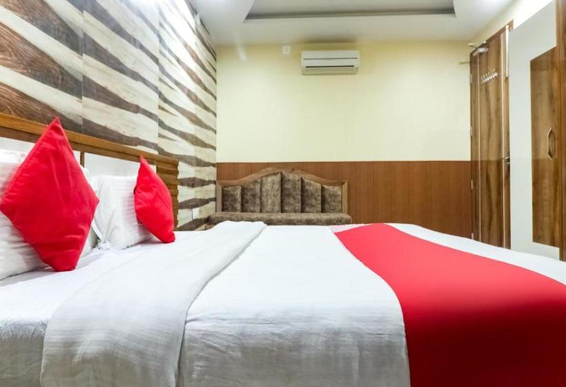 Hotell Oyo 70090 Jugnu