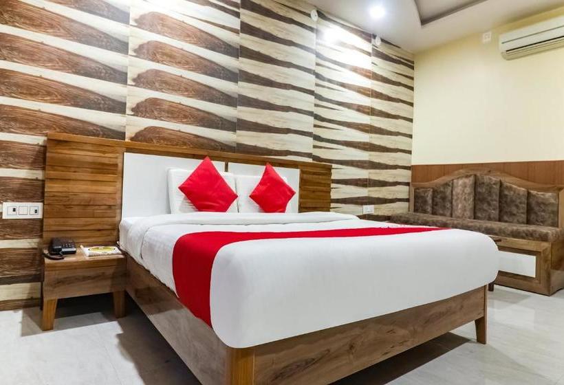 Hotell Oyo 70090 Jugnu