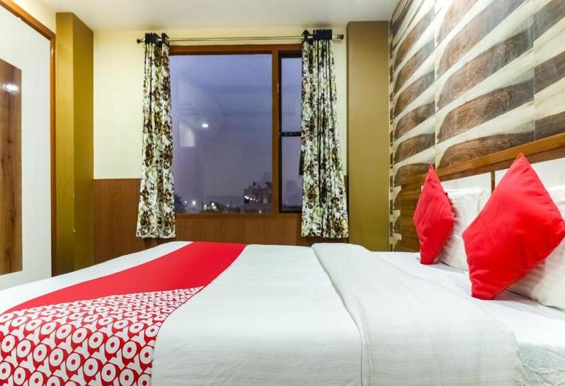 Hotell Oyo 70090 Jugnu