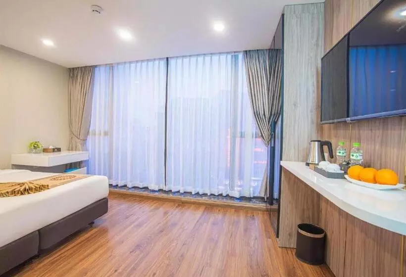 هتل Bridge Lakeside Room For Rent Hanoi