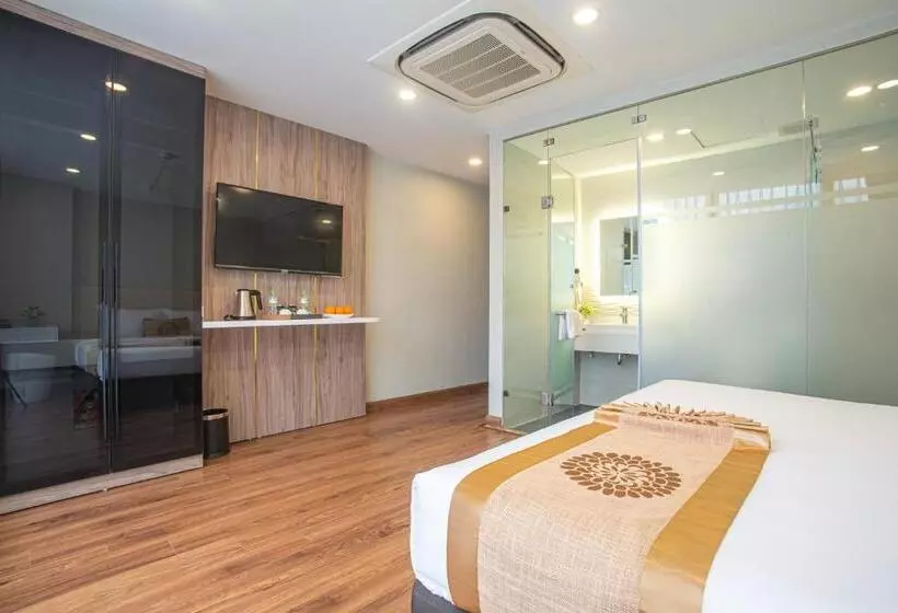 هتل Bridge Lakeside Room For Rent Hanoi
