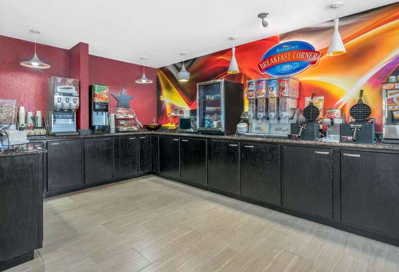 Отель Baymont By Wyndham Stevens Point