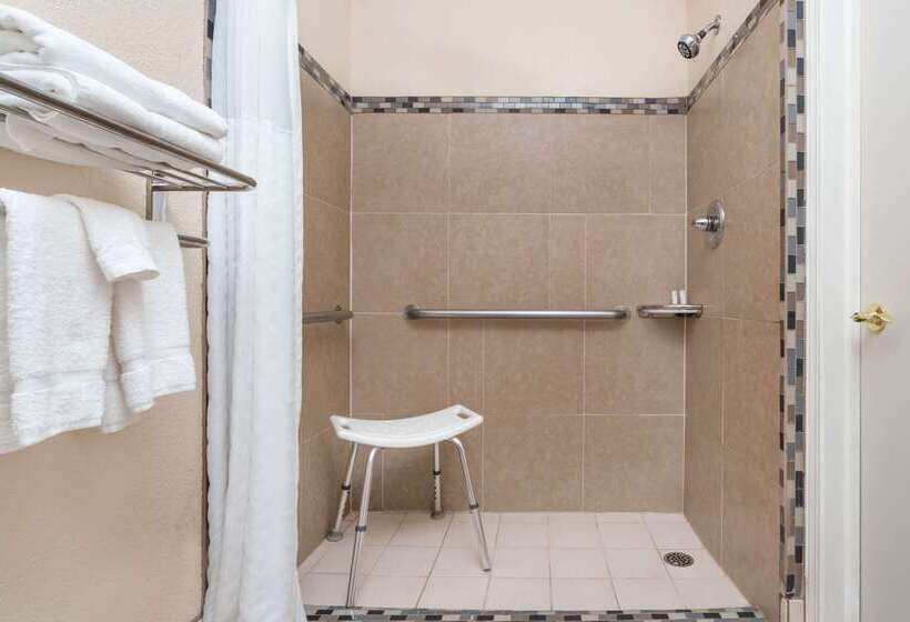 Отель Baymont By Wyndham Stevens Point