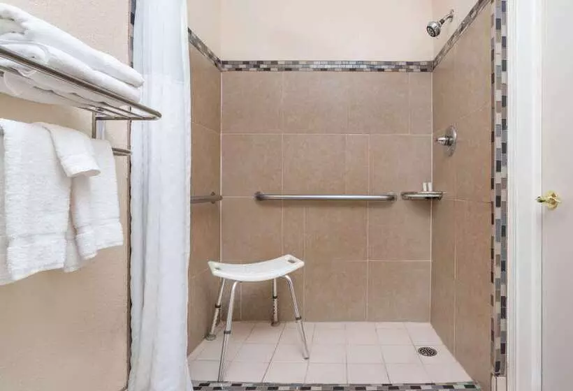 Отель Baymont By Wyndham Stevens Point