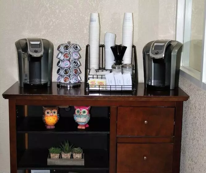 Отель Baymont By Wyndham Stevens Point