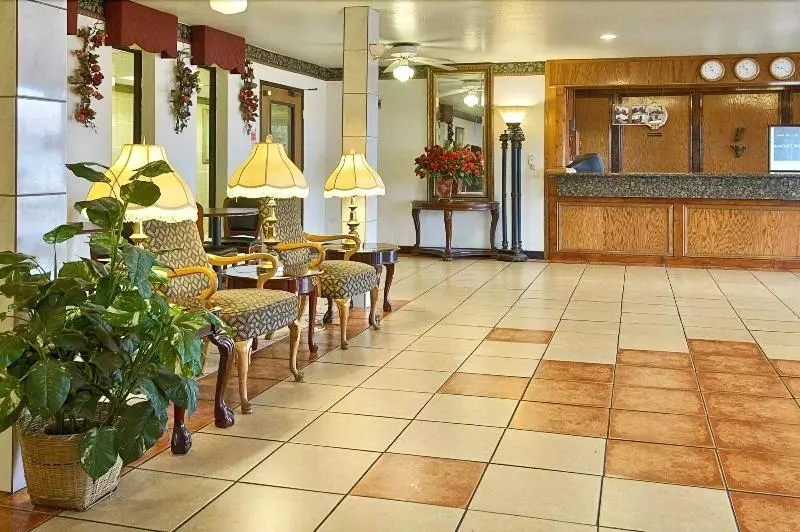 Hotelli Merryton Inn