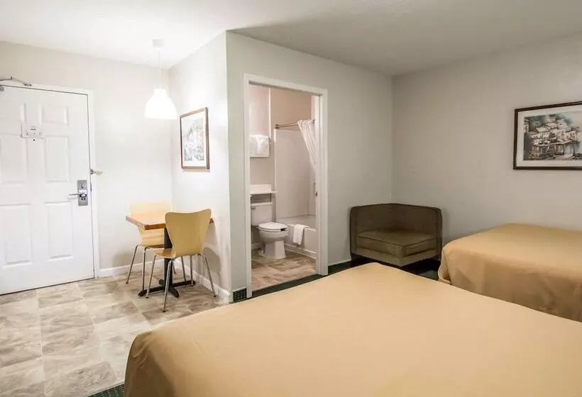 ホテル Suburban Studios Melbourne Airport