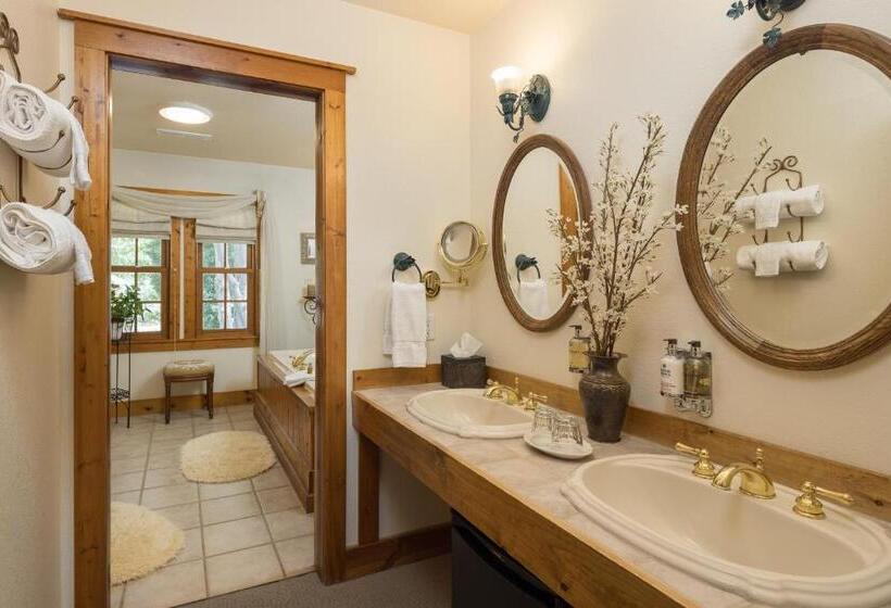 هتل Sunflower Hill Inn