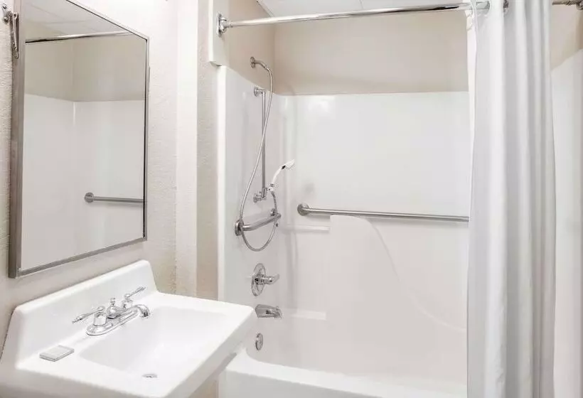 ホテル Super 8 By Wyndham Harrisburg