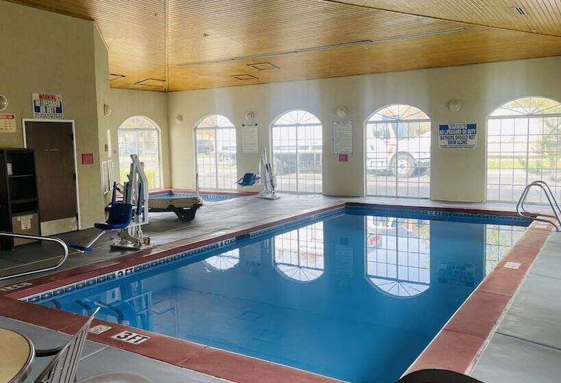 هتل Royal Inn Airport Salt Lake City