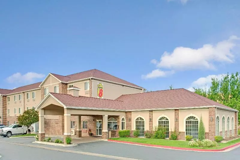 בית מלון כפרי Royal Inn Airport Salt Lake City