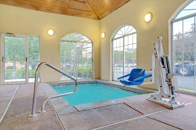 هتل Royal Inn Airport Salt Lake City