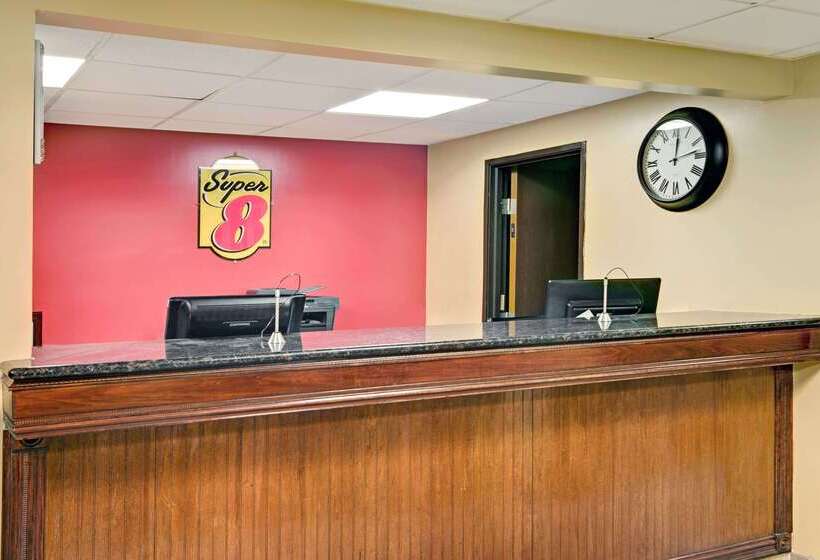 ホテル Super 8 By Wyndham Stamford/new York City Area