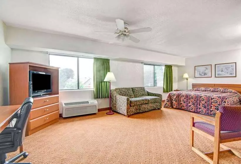 ホテル Super 8 By Wyndham Stamford/new York City Area