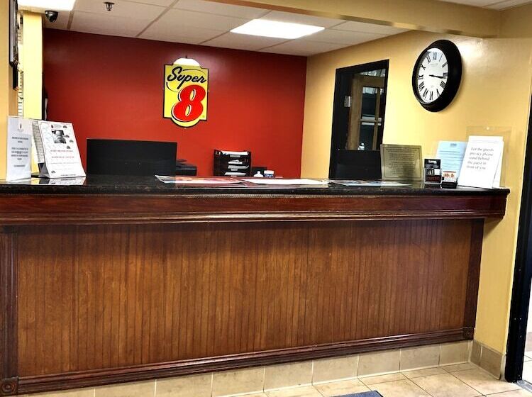 ホテル Super 8 By Wyndham Stamford/new York City Area