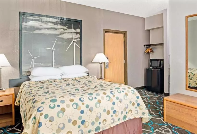 酒店 Super 8 By Wyndham Walnut