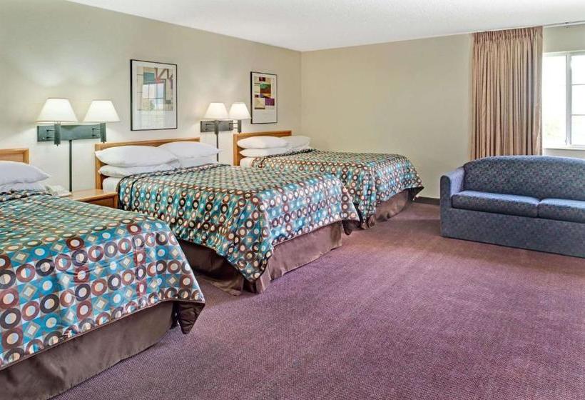 Szálloda Super 8 By Wyndham Walnut