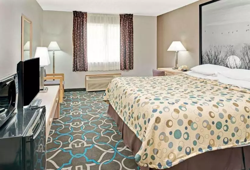 酒店 Super 8 By Wyndham Walnut