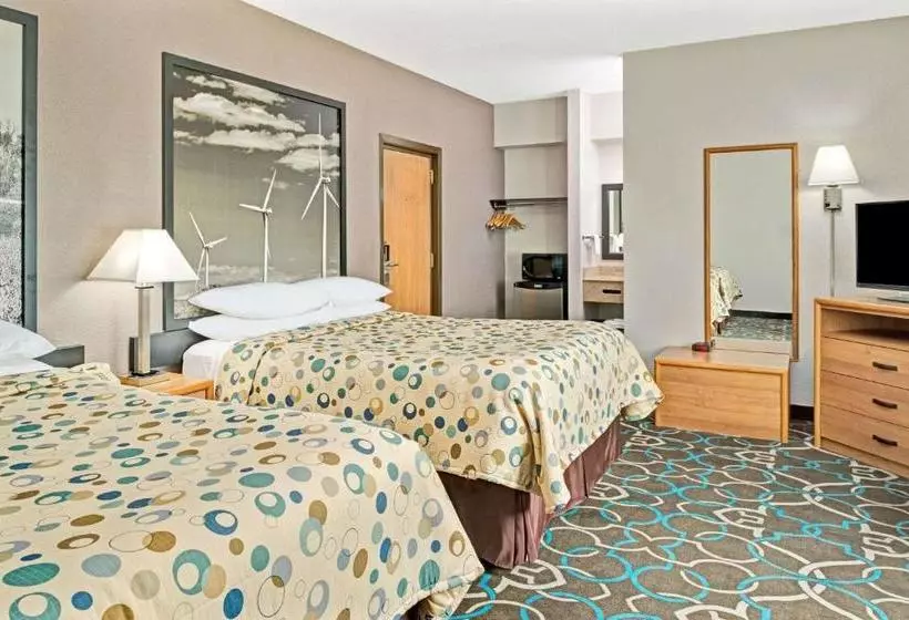 酒店 Super 8 By Wyndham Walnut