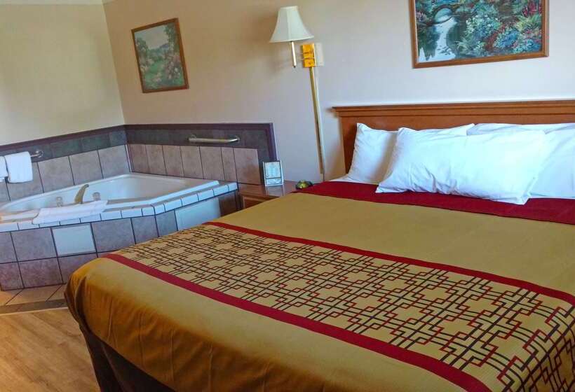 Мотель Americas Best Value Inn & Suites Thief River Falls