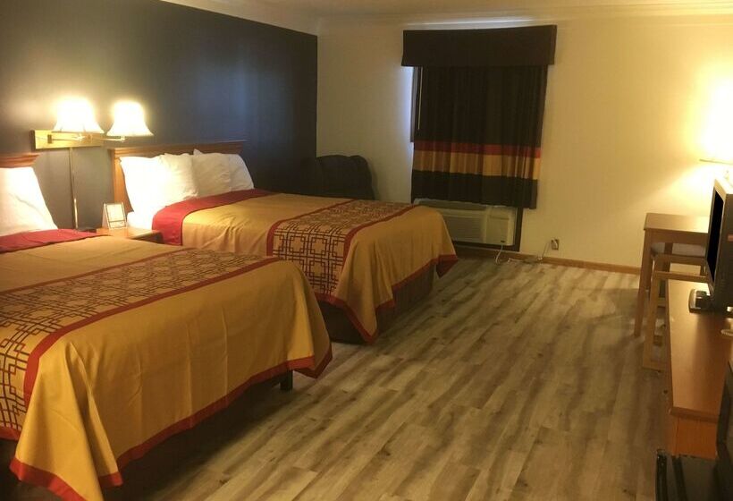 Мотель Americas Best Value Inn & Suites Thief River Falls