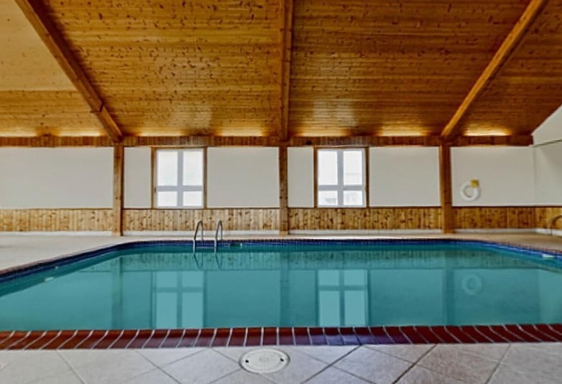 Мотель Americas Best Value Inn & Suites Thief River Falls