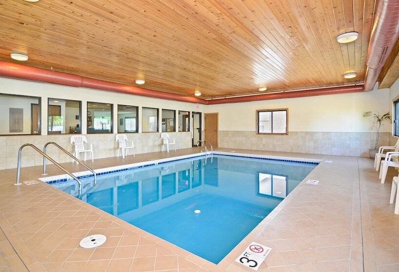 فندق على الطريق Amerivu Inn And Suites   Hayward Wi