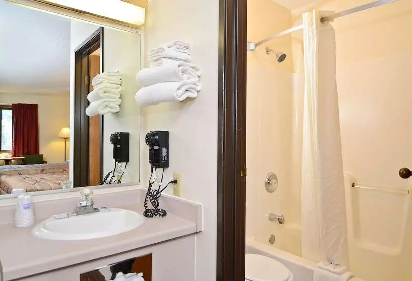汽车旅馆  Amerivu Inn And Suites   Hayward Wi