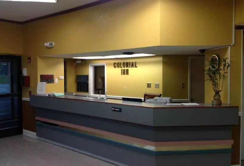 汽车旅馆  Colonial Inn & Suites /airport/graceland