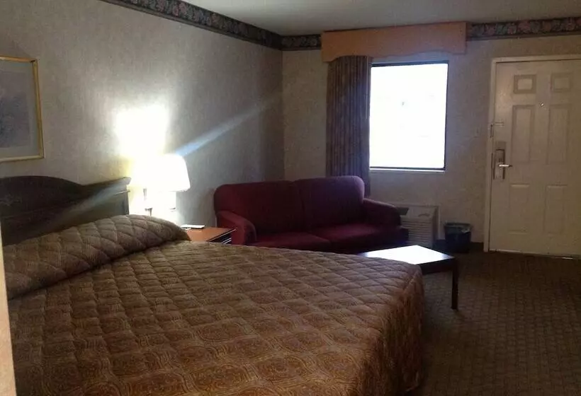 汽车旅馆  Colonial Inn & Suites /airport/graceland