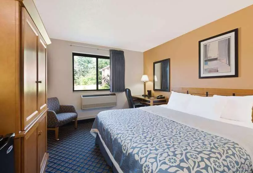 Мотель Days Inn By Wyndham Brunswick Bath Area