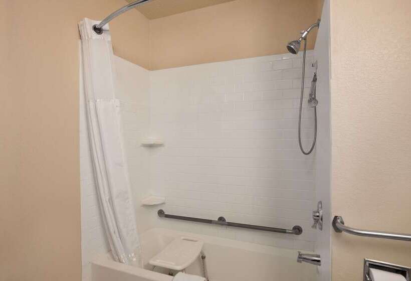 فندق على الطريق Days Inn By Wyndham Keene Nh