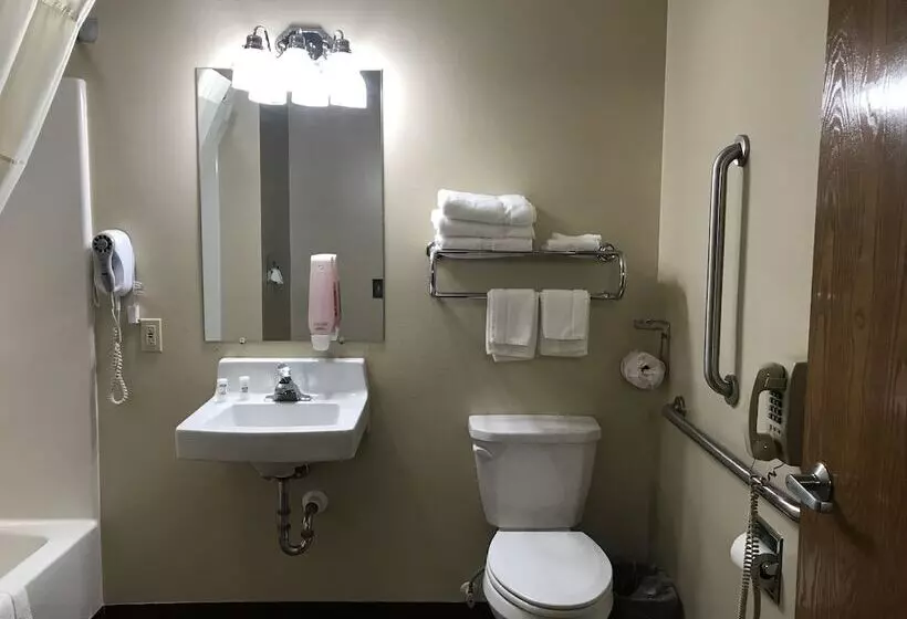 فندق على الطريق Heartland Hotel And Suites