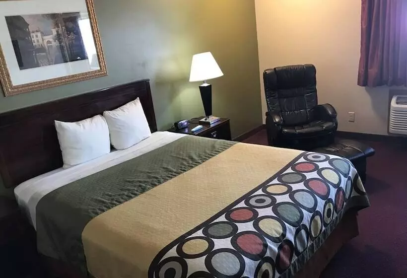 فندق على الطريق Heartland Hotel And Suites