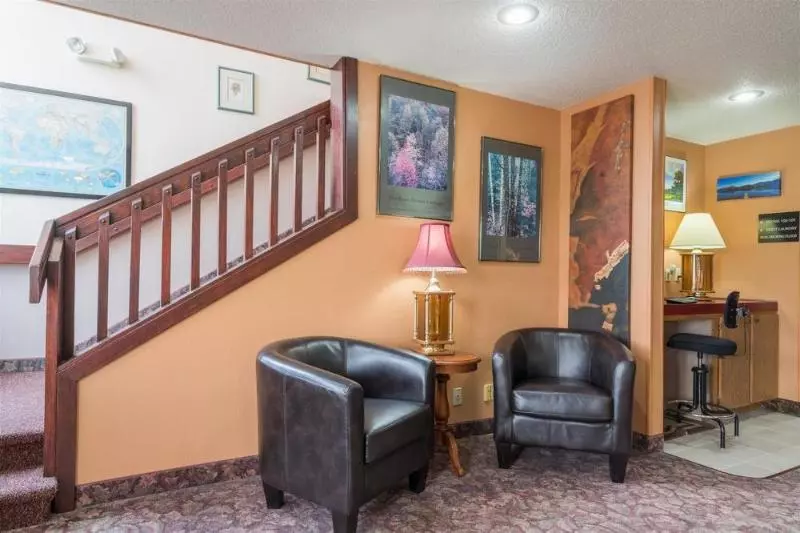 فندق على الطريق Heartland Hotel And Suites