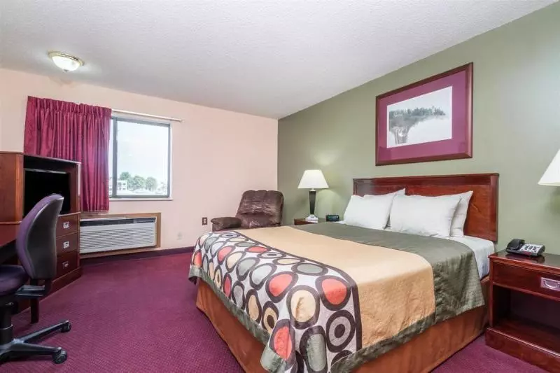 فندق على الطريق Heartland Hotel And Suites