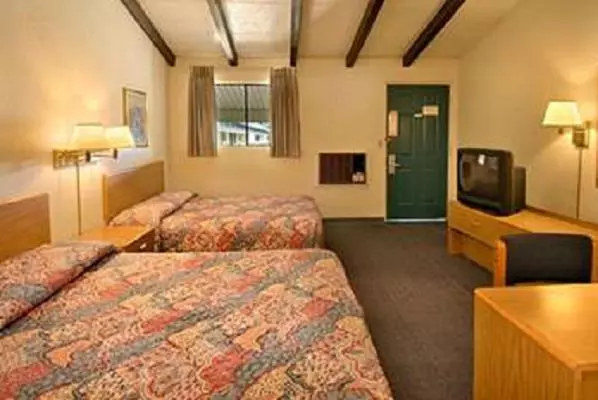 فندق على الطريق Peoria Inn