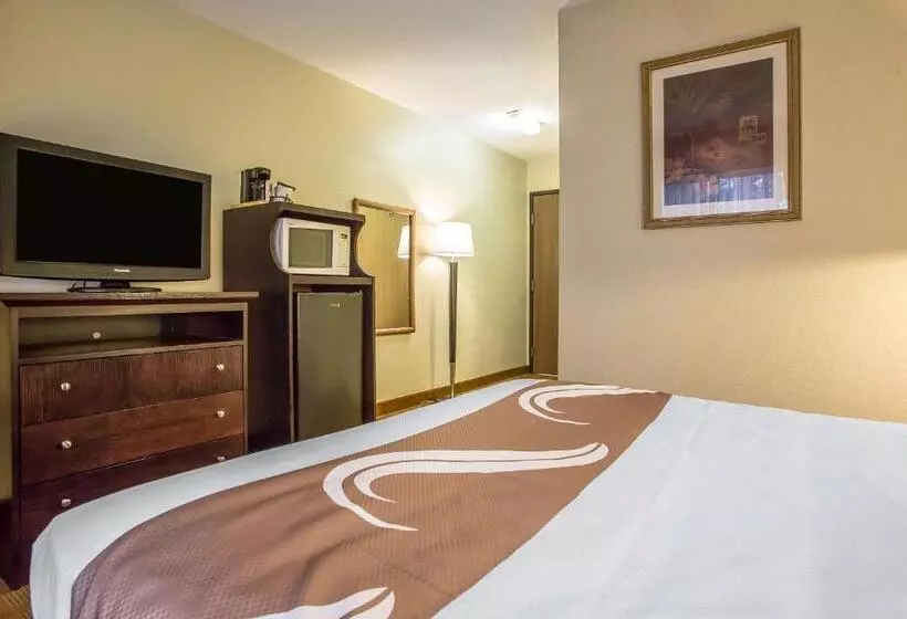 모텔 Quality Inn & Suites Marinette