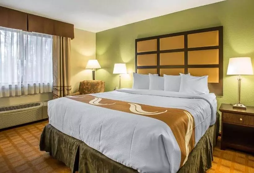 모텔 Quality Inn & Suites Marinette