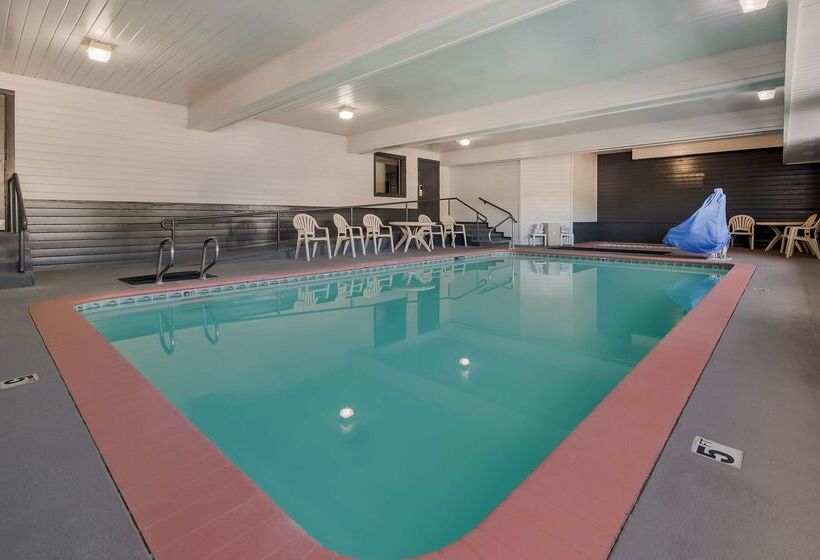 汽车旅馆  Red Lion Inn & Suites Ontario