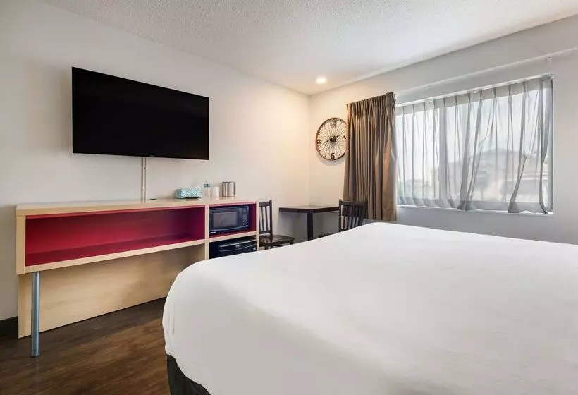 Motelli Red Lion Inn & Suites Ontario