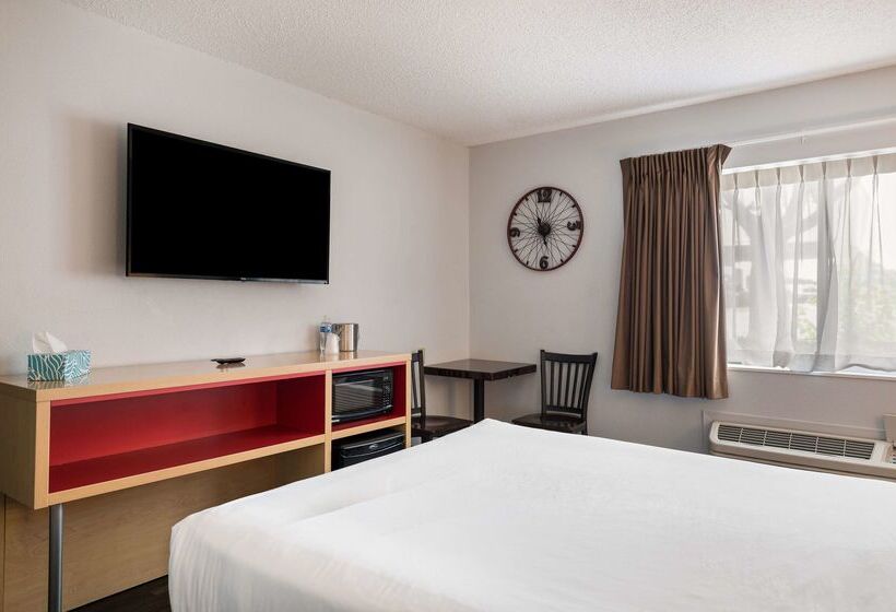 汽车旅馆  Red Lion Inn & Suites Ontario