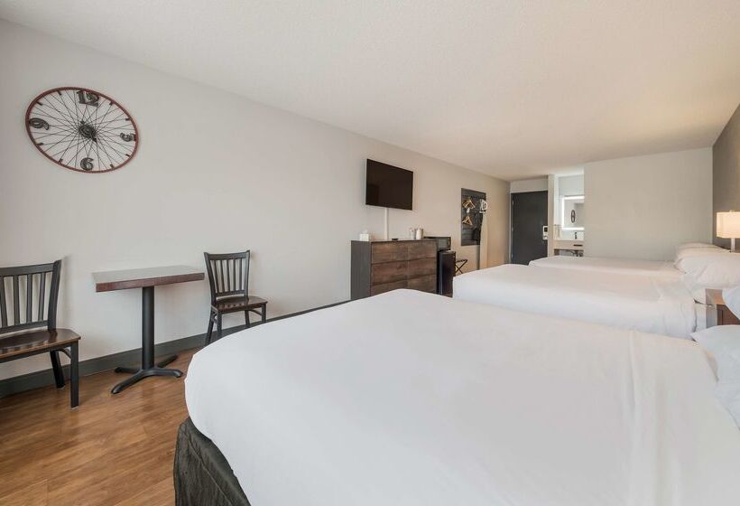 汽车旅馆  Red Lion Inn & Suites Ontario