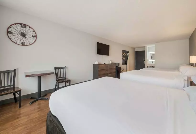 Motelli Red Lion Inn & Suites Ontario