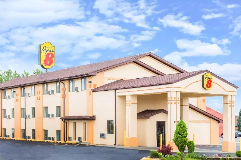 汽车旅馆 Super 8 By Wyndham Ames