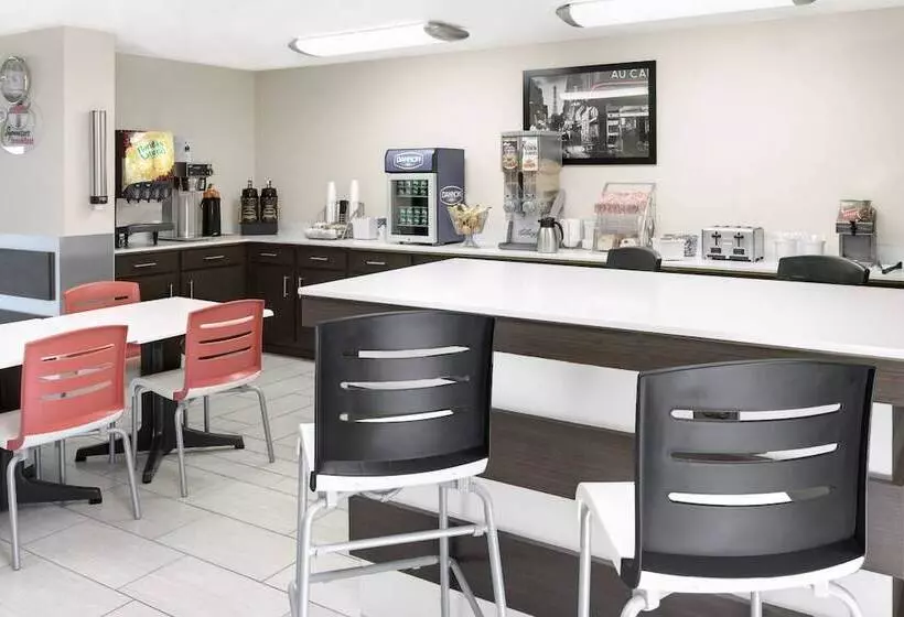 汽车旅馆 Super 8 By Wyndham Bedford Dfw Airport West